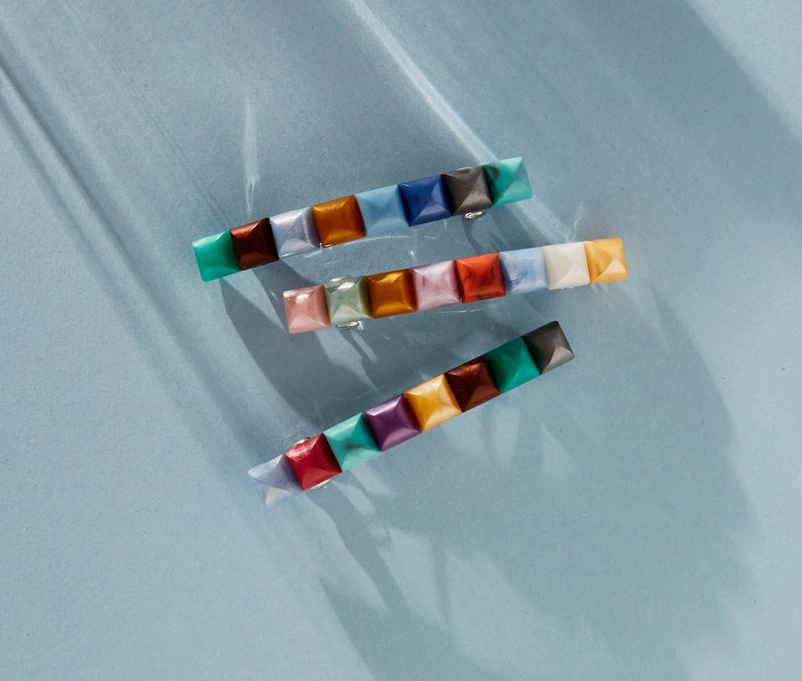 Scintillate Barrette by MoonRox is a vibrant and trendy barrette made with multi-coloured vintage acrylic jewels. Choose from 4 colourways.